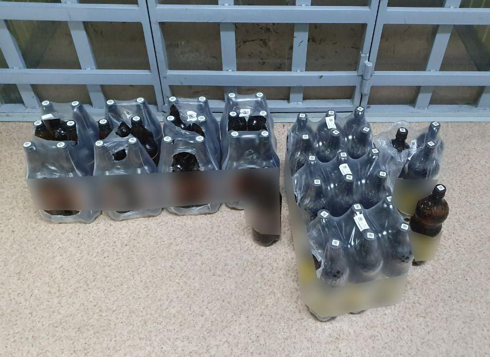 В Улуг-Хемском, Овюрском и Дзун-Хемчикском районах во время оперативно-профилактических мероприятий из незаконного оборота изъято около 900 литров алкогольной продукции В Улуг-Хемском, Овюрском и Дзун-Хемчикском районах во время оперативно-профилактических мероприятий из незаконного оборота изъято около 900 литров алкогольной продукции