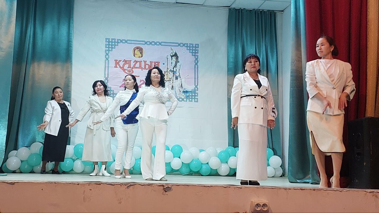 В Тээли прошел конкурс «Кадын-2025»: лучшие матери Бай-Тайгинского района В Тээли прошел конкурс «Кадын-2025»: лучшие матери Бай-Тайгинского района