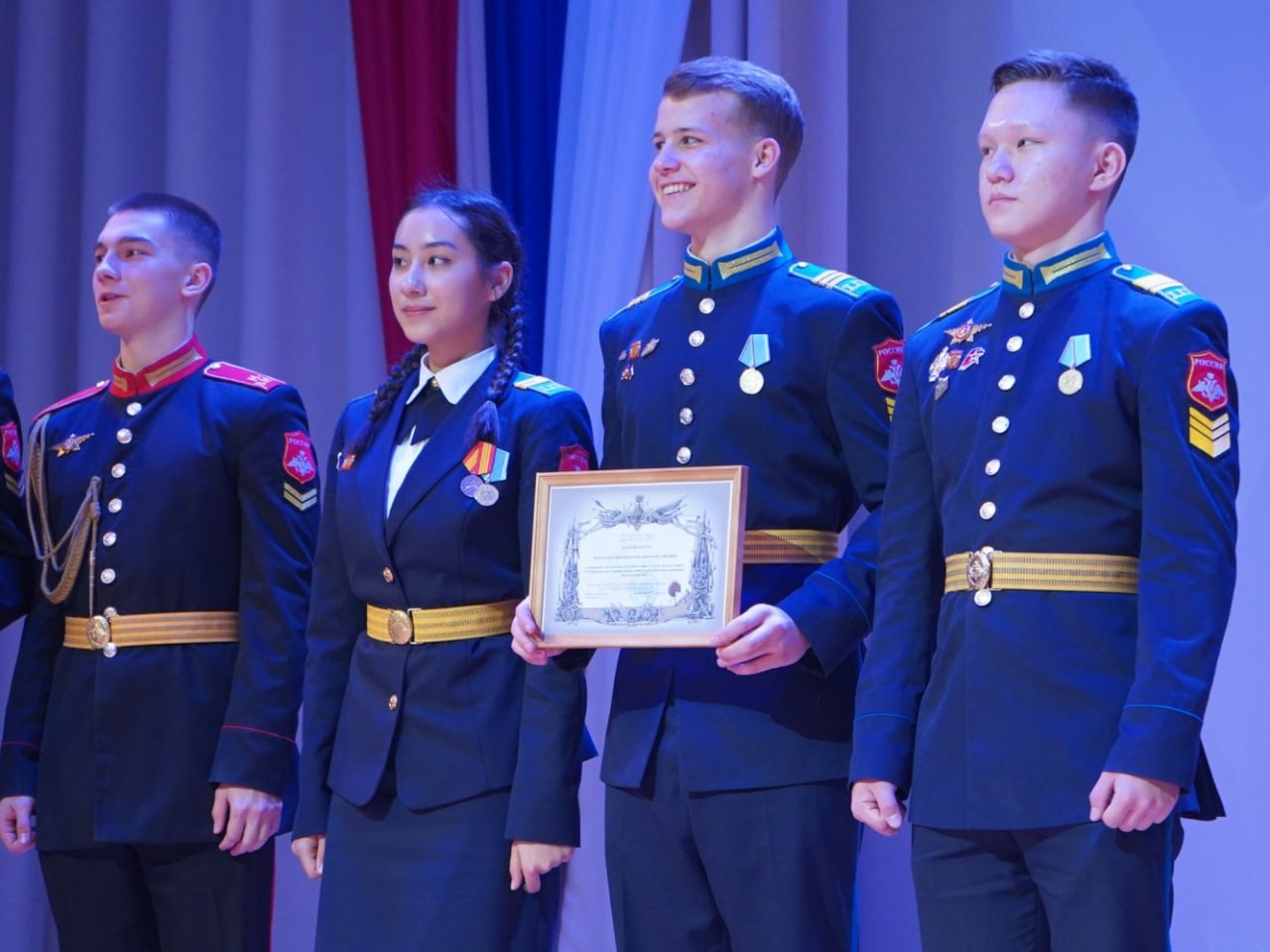 Кадеты Кызылского ПКУ покорили «Кадетский взгляд» историей «Последнего табуна» Кадеты Кызылского ПКУ покорили «Кадетский взгляд» историей «Последнего табуна»