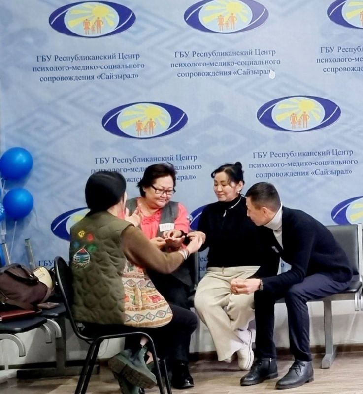 Педагоги Тувы принимают участие в тренинге по профилактике семейного неблагополучия