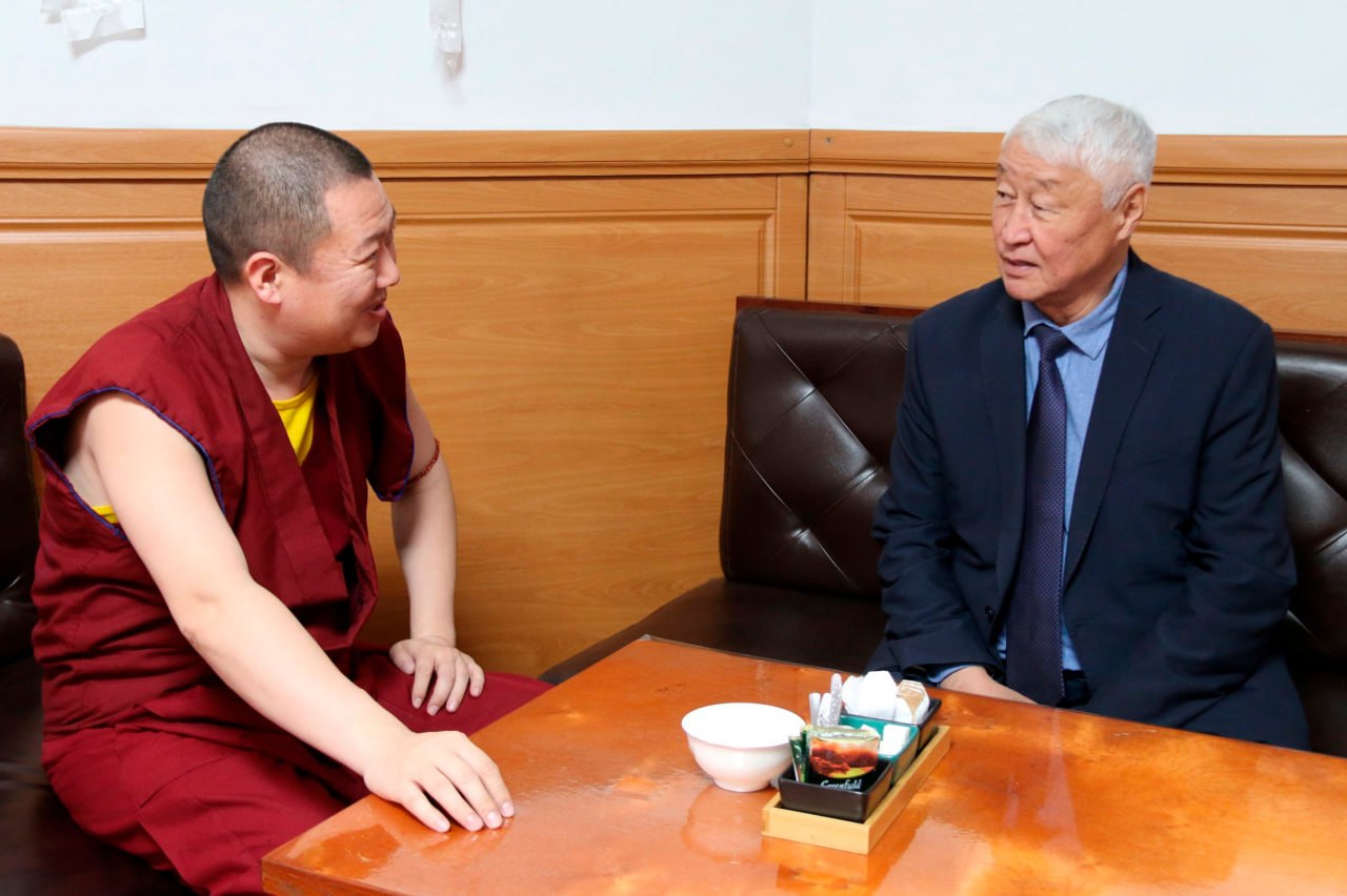 Камбы-лама Тувы проведет встречи с населением в районах Камбы-лама Тувы проведет встречи с населением в районах