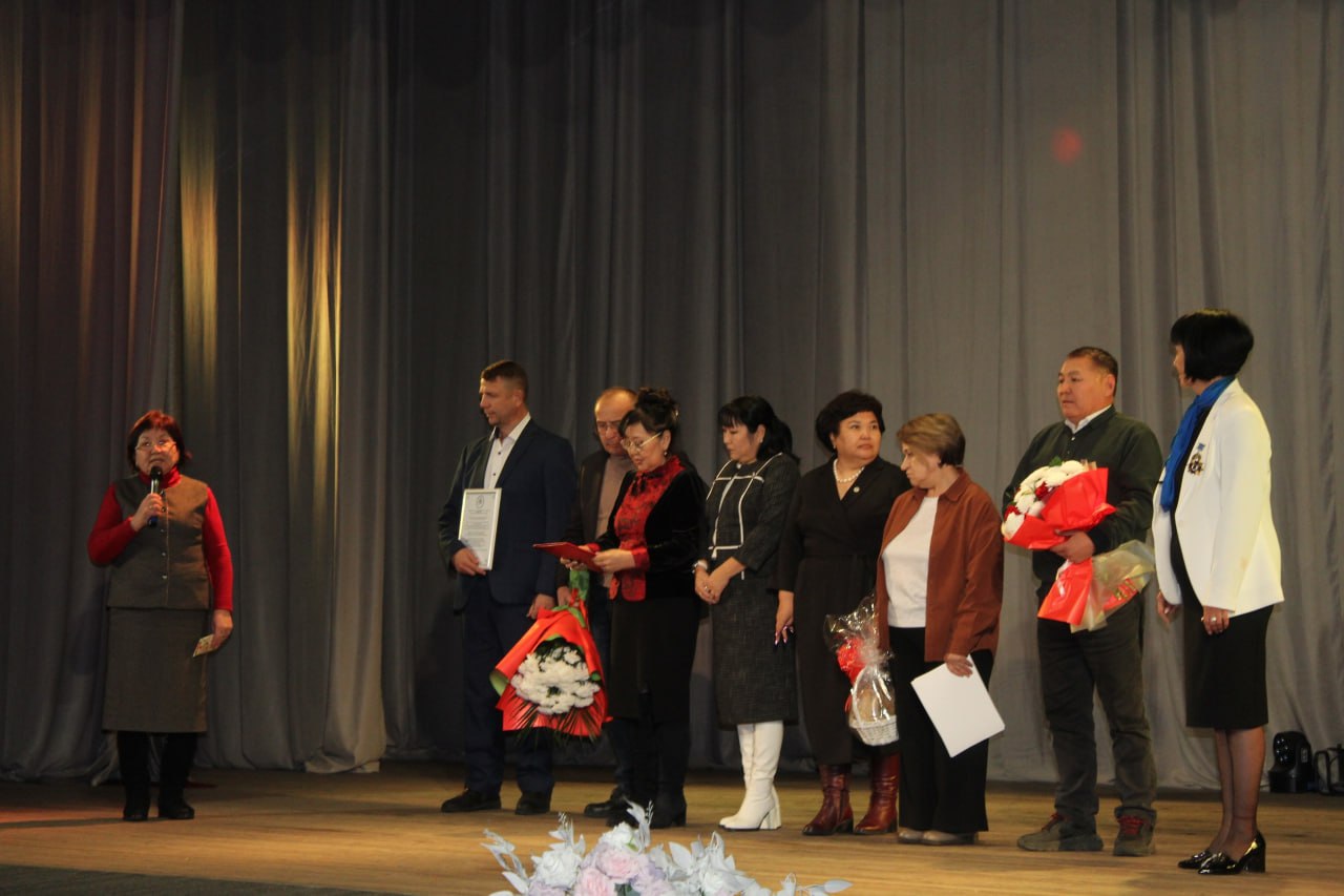 Тувинский технологический техникум отметил 50-летний юбилей Тувинский технологический техникум отметил 50-летний юбилей