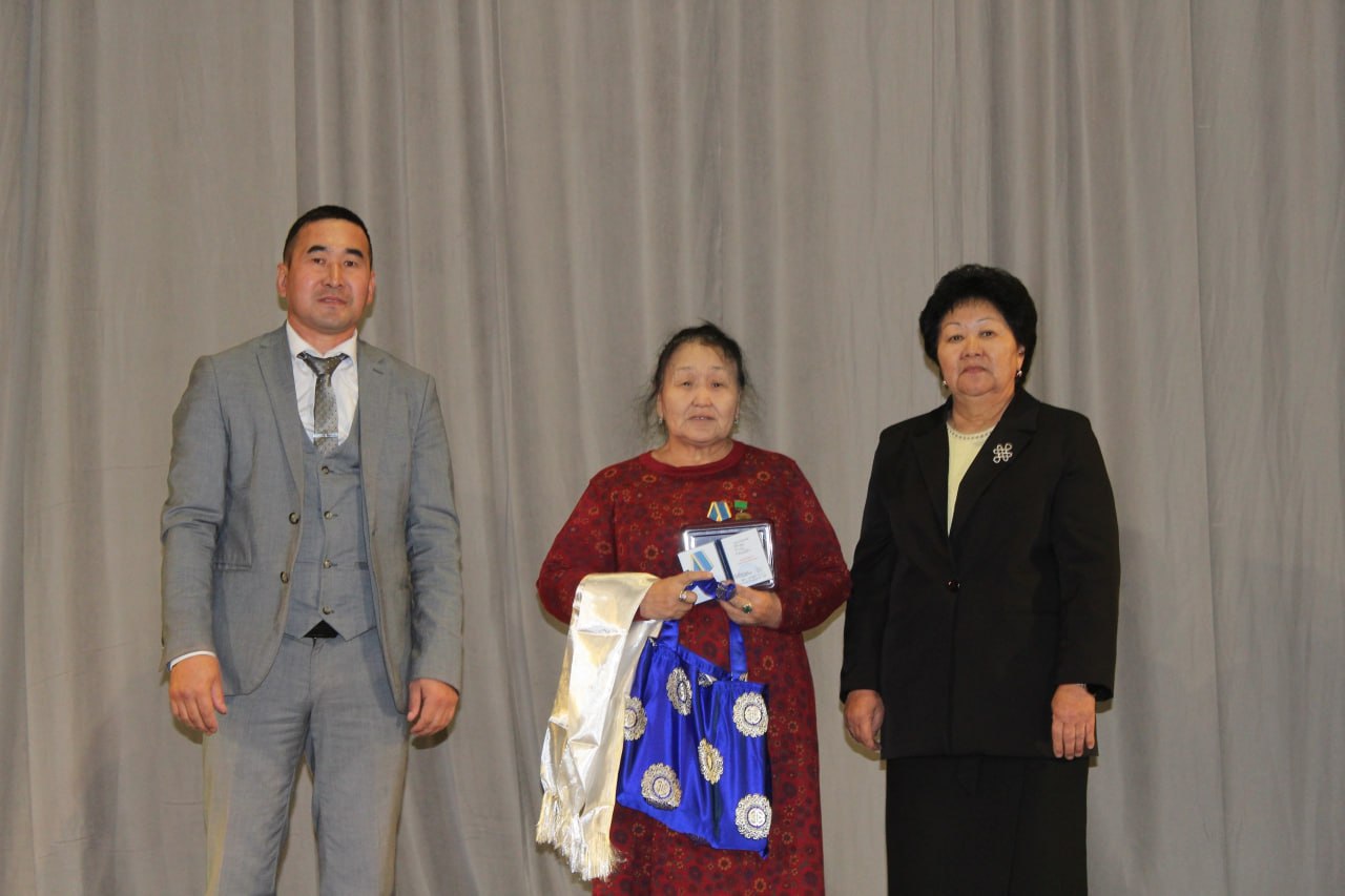 Тувинский технологический техникум отметил 50-летний юбилей Тувинский технологический техникум отметил 50-летний юбилей