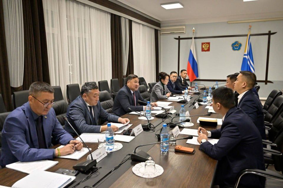 Глава Тувы встретился с новым генеральным директором ООО «Лунсин»