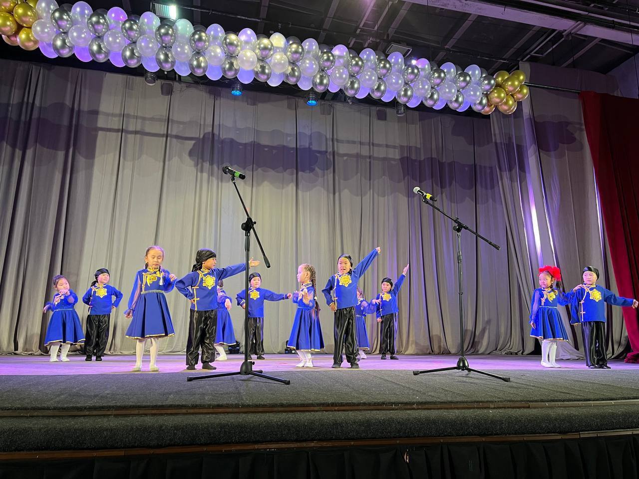 Детский сад «Малышок» г. Чадана отметил 80-летний юбилей Детский сад «Малышок» г. Чадана отметил 80-летний юбилей