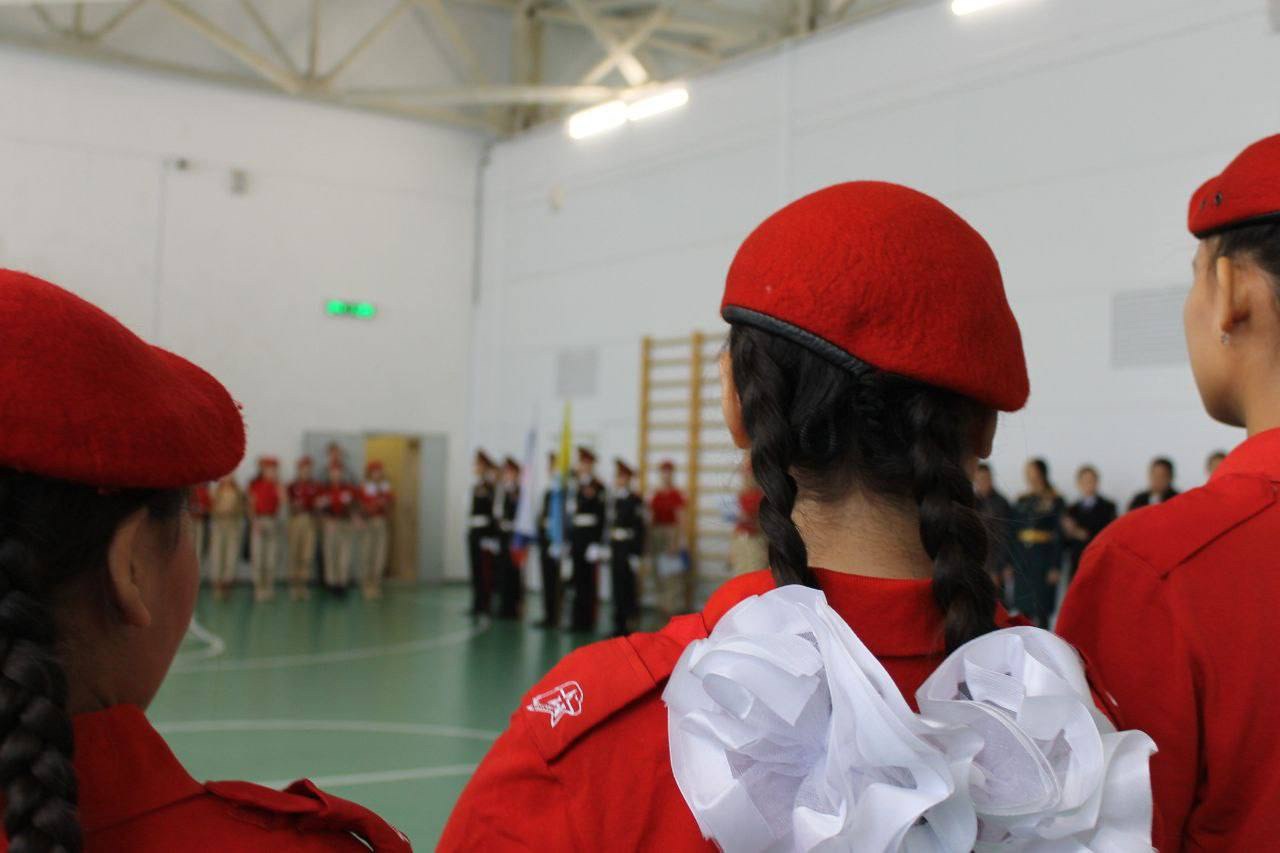 В Кызыле прошла военно-спортивная игра «Девушки в погонах» В Кызыле прошла военно-спортивная игра «Девушки в погонах»