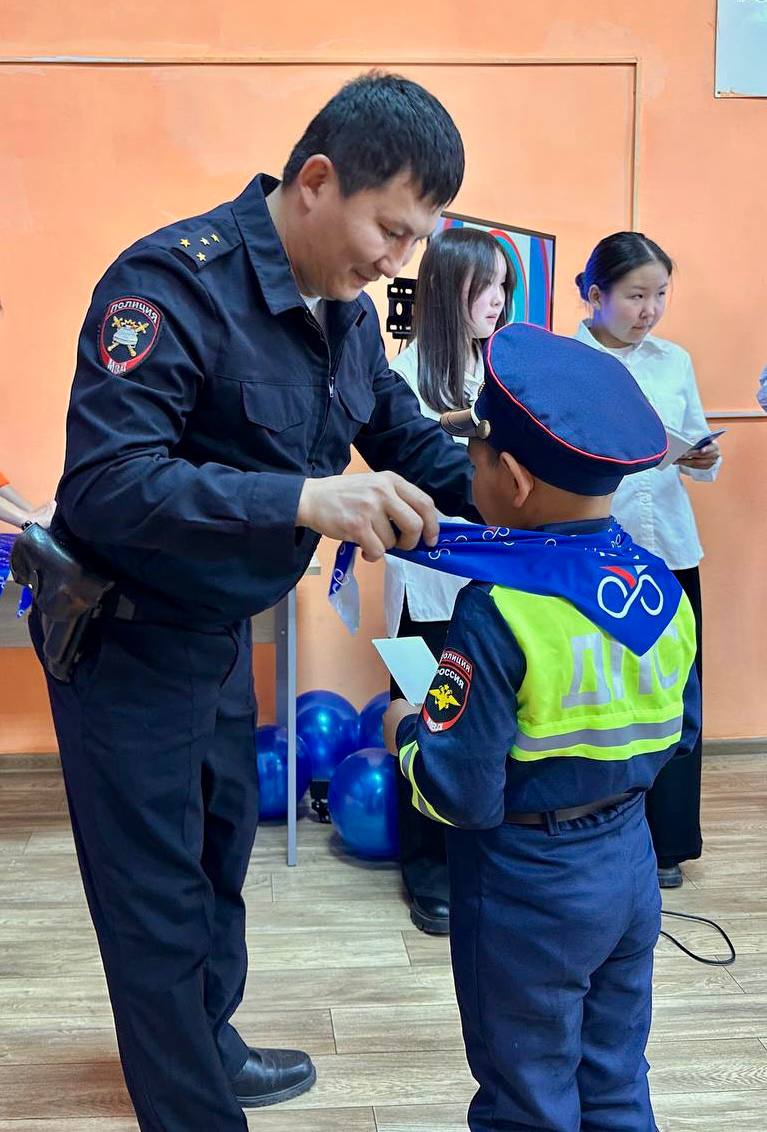 В Эрги-Барлыкской школе Барун-Хемчикского района открыт первый класс ЮИД В Эрги-Барлыкской школе Барун-Хемчикского района открыт первый класс ЮИД