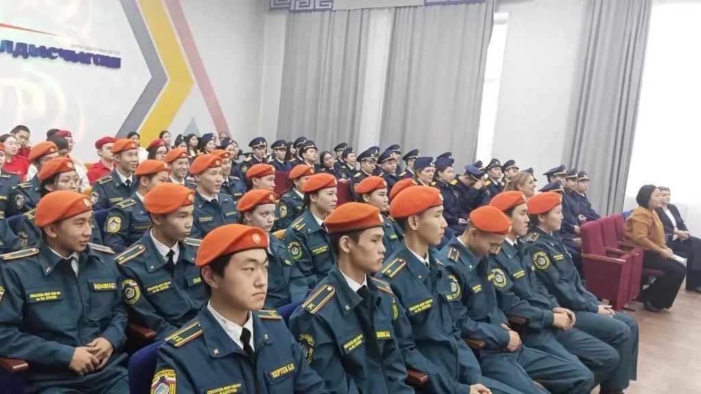 В честь 100-летия Героя СССР Михаила Бухтуева между Тувой и Нижегородской областью состоялся телемост В честь 100-летия Героя СССР Михаила Бухтуева между Тувой и Нижегородской областью состоялся телемост