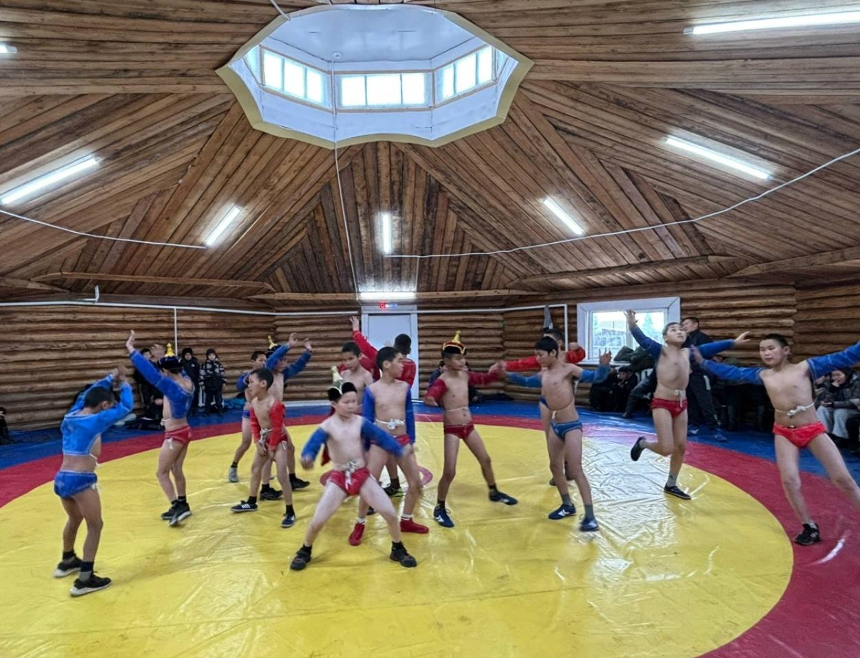 Кунгуртугда «Эзирлер уязында» хреш маргылдаазы Кунгуртугда «Эзирлер уязында» хреш маргылдаазы