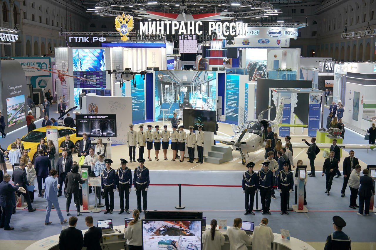 Глава Тувы принял участие в XIX Международном форуме и выставке «Транспорт России» Глава Тувы принял участие в XIX Международном форуме и выставке «Транспорт России»