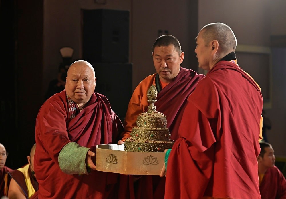 В Туве состоялась интронизация X Камбы-Ламы республики В Туве состоялась интронизация X Камбы-Ламы республики