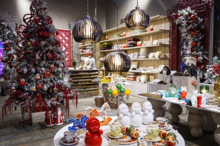 С 15 ноября 2025 года в Национальном центре «Россия» стартовала Всероссийская акция «Новогодняя Россия»