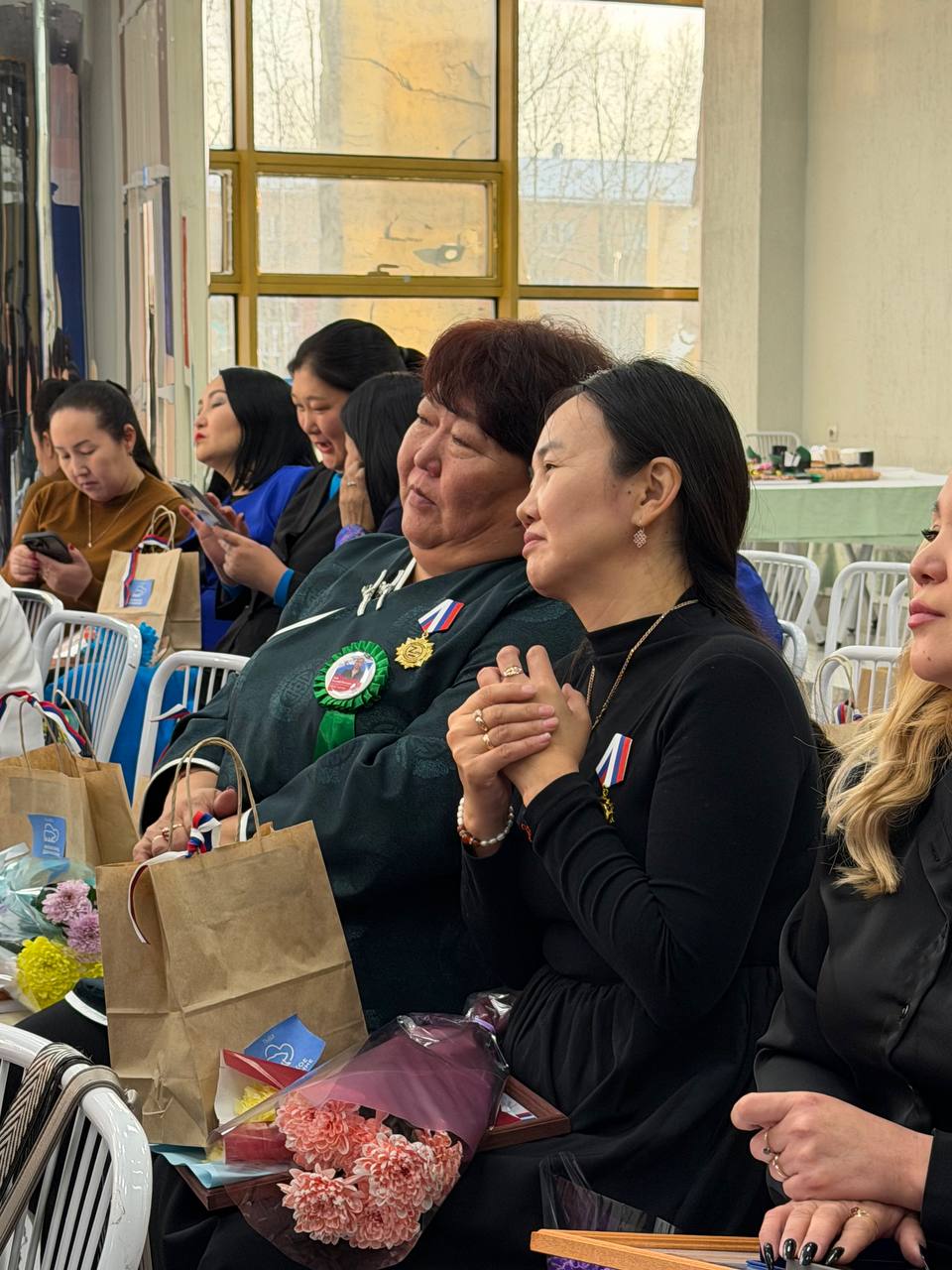 Сквозь боль и гордость: памятные медали для матерей героев Сквозь боль и гордость: памятные медали для матерей героев