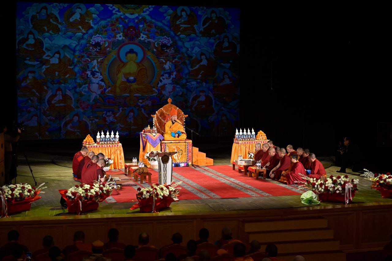 В Туве состоялась интронизация X Камбы-Ламы республики В Туве состоялась интронизация X Камбы-Ламы республики