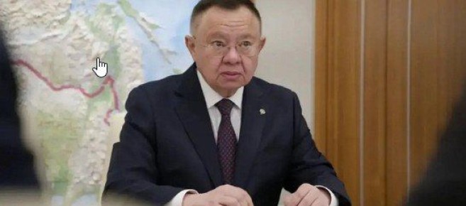 Тываны Баштыы Владислав Ховалыг Россияны тудуг болгаш чуртталга-коммунал ажыл-агый сайыды Ирек Файзуллин-биле Тываны чуртталга-коммунал ажыл-агыйыны болгаш тудуг адырыны айтырыгларын чугаалашкан