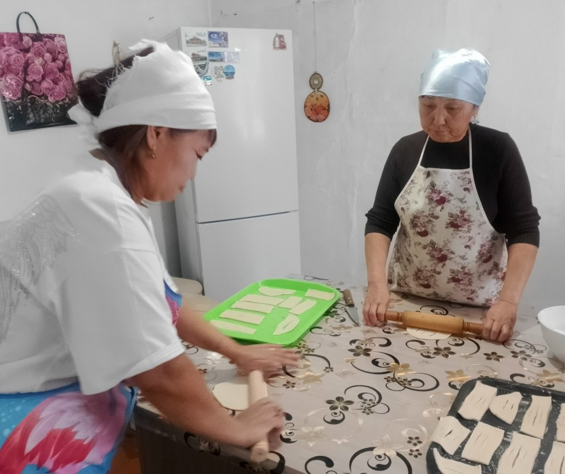 Дерзиг-Аксыны культура бажыында бактаап турар Ада-чурт камгалакчыларыны аваларыны болгаш н иштилерини «Идегел» клувуну идепкейжилери «Сагыш салыышкынны амданы» деп акцияга каттышканын кожуунну культура эргелели дынаткан