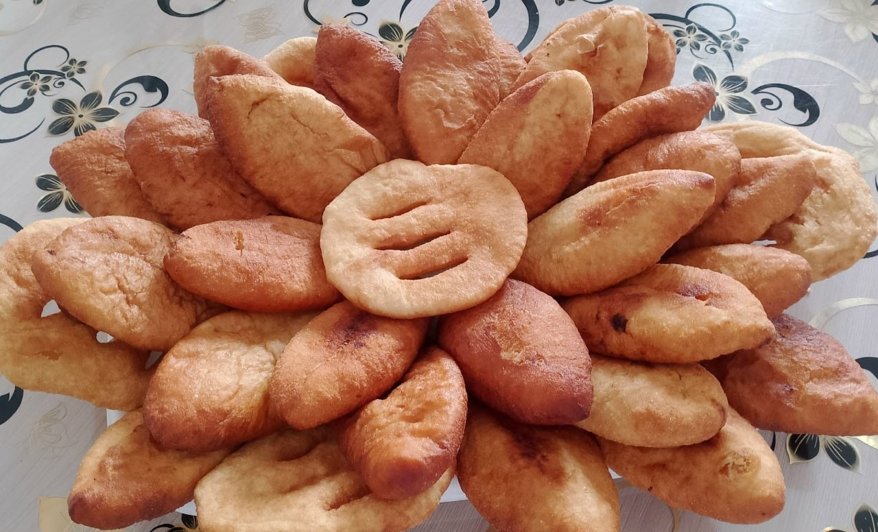 Дерзиг-Аксыны культура бажыында бактаап турар Ада-чурт камгалакчыларыны аваларыны болгаш н иштилерини «Идегел» клувуну идепкейжилери «Сагыш салыышкынны амданы» деп акцияга каттышканын кожуунну культура эргелели дынаткан Дерзиг-Аксыны культура бажыында бактаап турар Ада-чурт камгалакчыларыны аваларыны болгаш н иштилерини «Идегел» клувуну идепкейжилери «Сагыш салыышкынны амданы» деп акцияга каттышканын кожуунну культура эргелели дынаткан