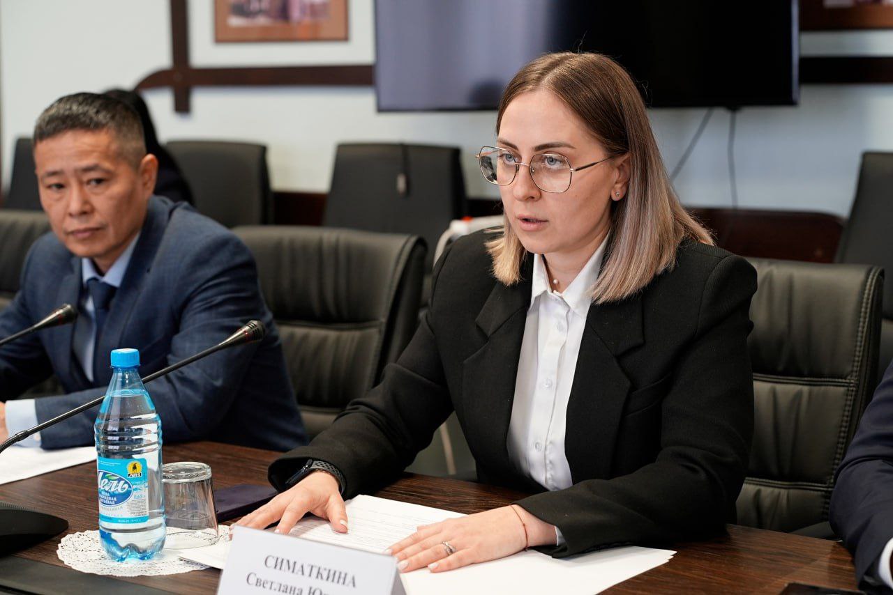 Глава Тувы обсудил с «МегаФоном» ликвидацию цифрового неравенства Глава Тувы обсудил с «МегаФоном» ликвидацию цифрового неравенства