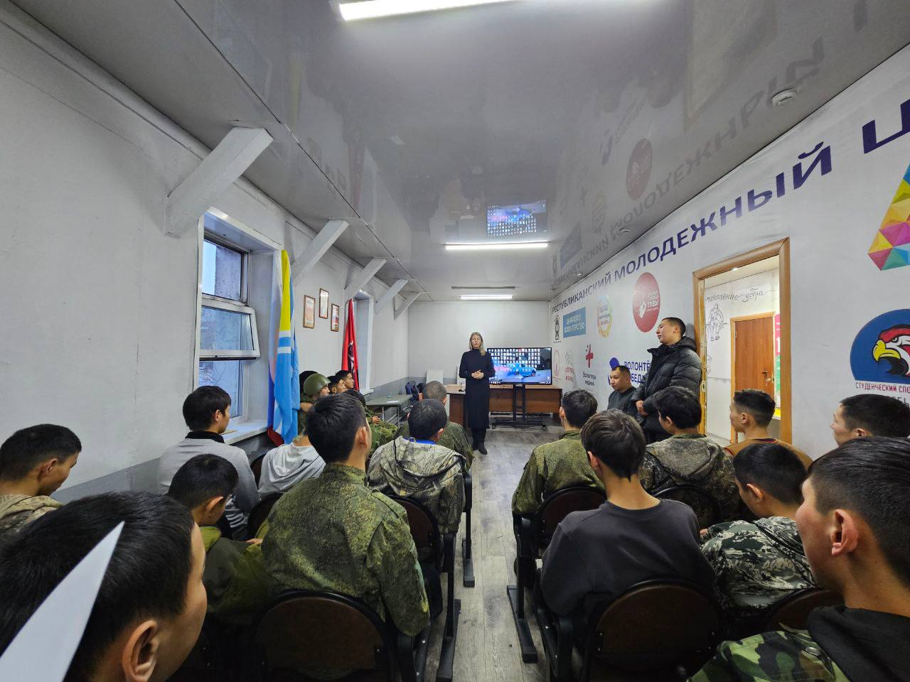 Наркополицейские провели встречи с юношами допризывного возраста Наркополицейские провели встречи с юношами допризывного возраста