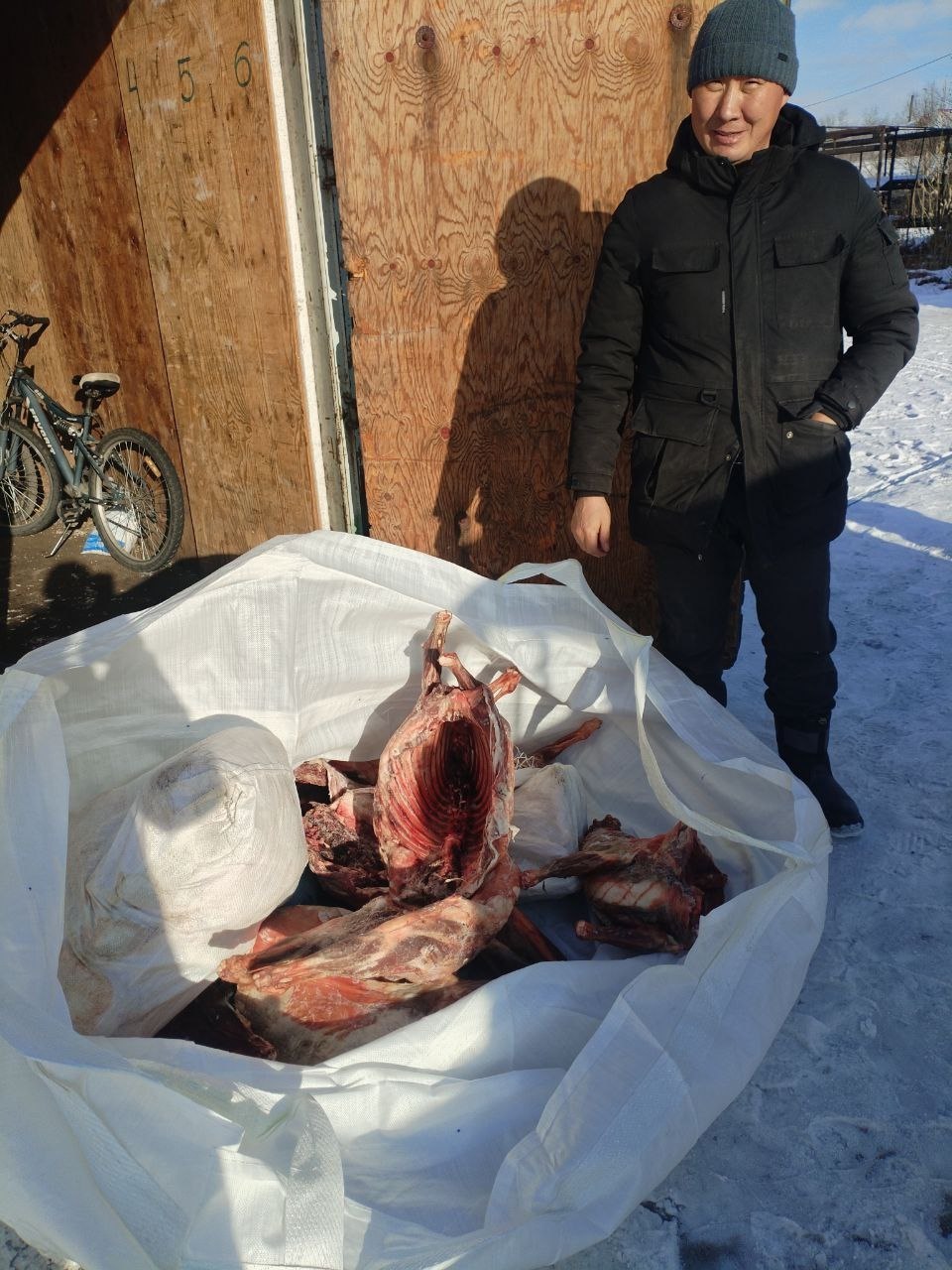 Жители Чеди-Хольского района передали гуманитарную помощь для военных Жители Чеди-Хольского района передали гуманитарную помощь для военных