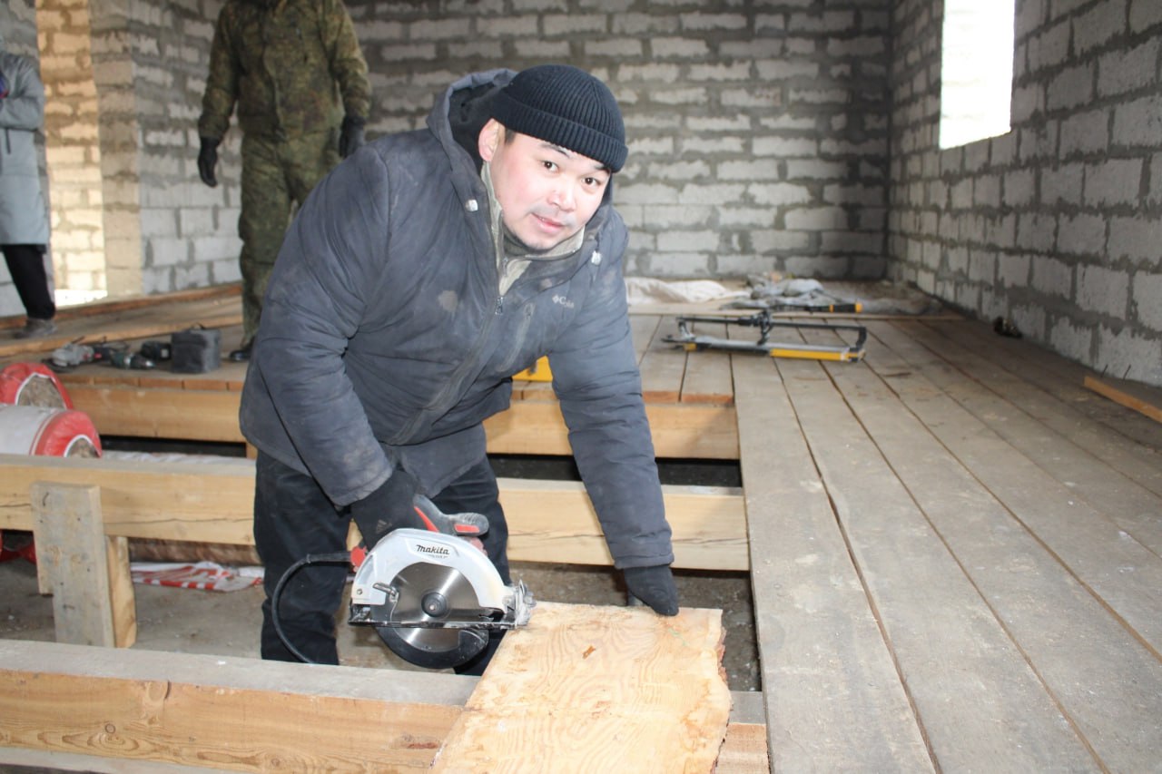 Фонд «Защитники Отечества» помогает ветеранам СВО в Туве найти работу и открыть своё дело Фонд «Защитники Отечества» помогает ветеранам СВО в Туве найти работу и открыть своё дело