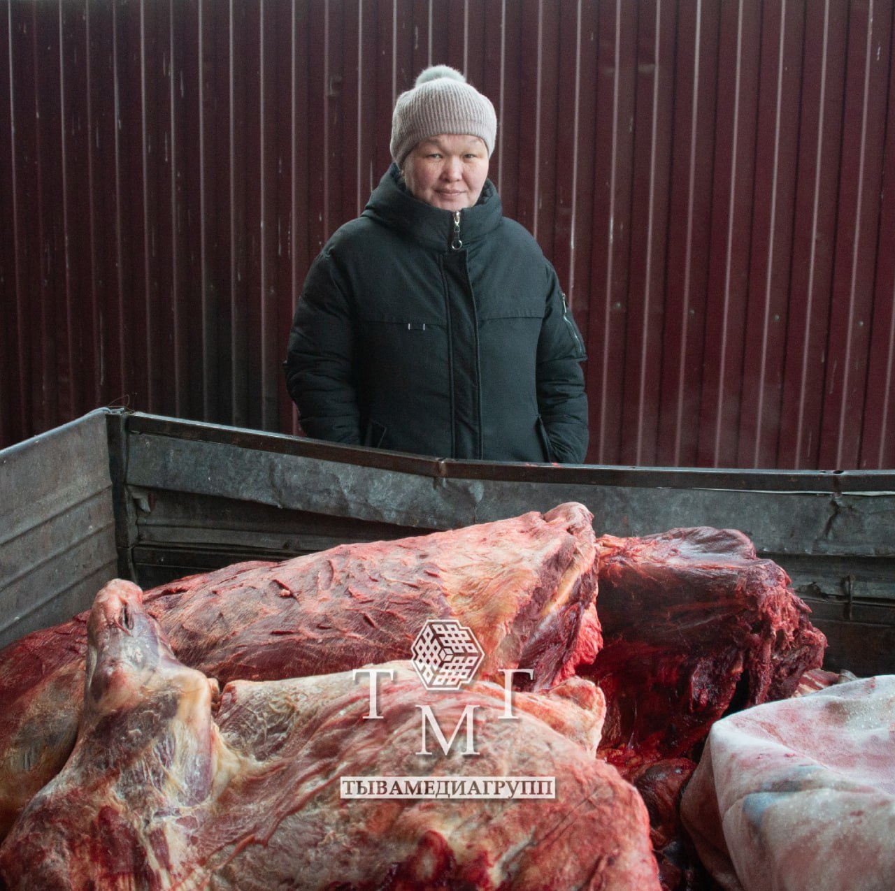 В Туве продолжается акция по сбору новогоднего груза в зону СВО В Туве продолжается акция по сбору новогоднего груза в зону СВО