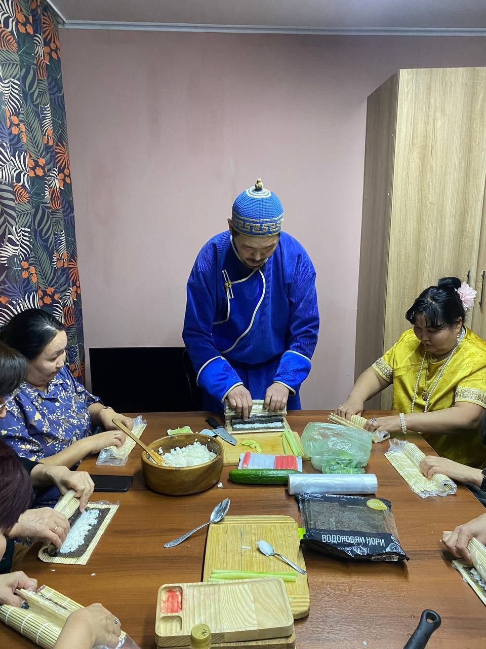 В Кызыле прошел семейный праздник для мам и детей В Кызыле прошел семейный праздник для мам и детей