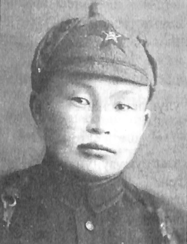 Тиилелгени чагызы. Гвардейжи дайынчы Хайдып Оюн Оюн Шокар оглу Хайдып – тыва эки турачы, 2-ги взводту салбырыны гвардейжи дайынчызы