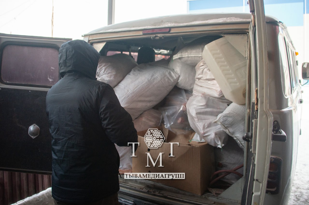 Жители Тувы собрали более 1,5 тонны свежего мяса для отправки бойцам в зону СВО Жители Тувы собрали более 1,5 тонны свежего мяса для отправки бойцам в зону СВО