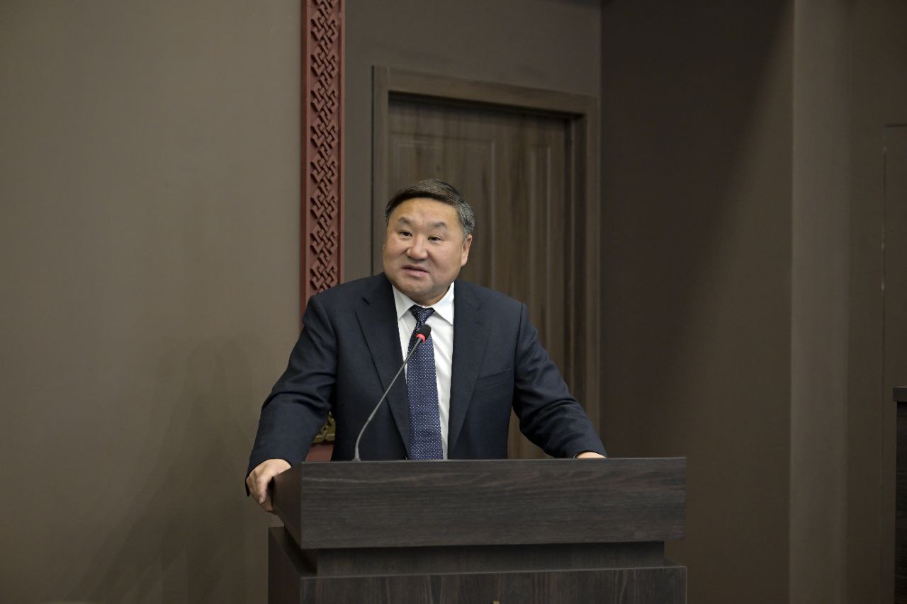 Начальник Главного управления МЧС России по Республике Тыва генерал-майор внутренней службы Алексей Серафимович Артёмов принял участие в представлении Прокурора Республики Тыва Начальник Главного управления МЧС России по Республике Тыва генерал-майор внутренней службы Алексей Серафимович Артёмов принял участие в представлении Прокурора Республики Тыва