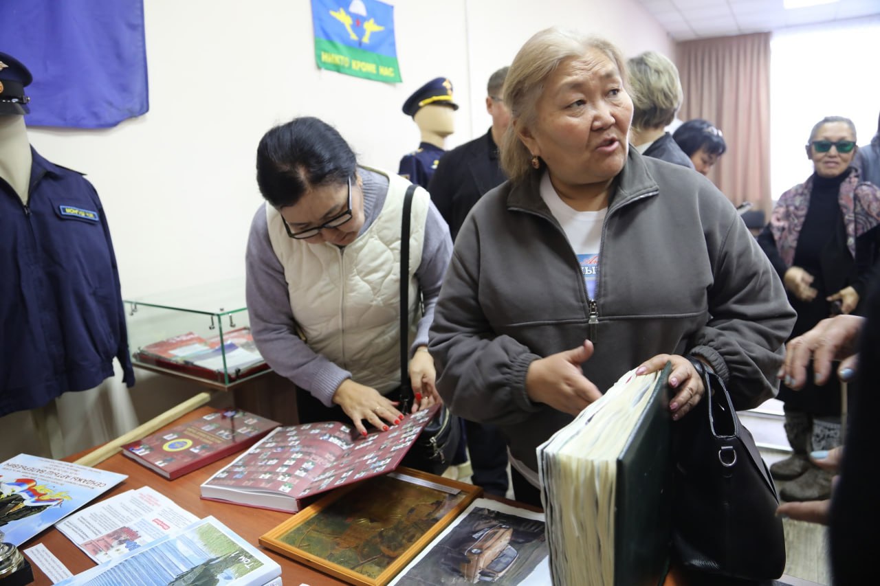 В Туве открылась выставка «СВОи Герои», посвящённая участникам спецоперации В Туве открылась выставка «СВОи Герои», посвящённая участникам спецоперации
