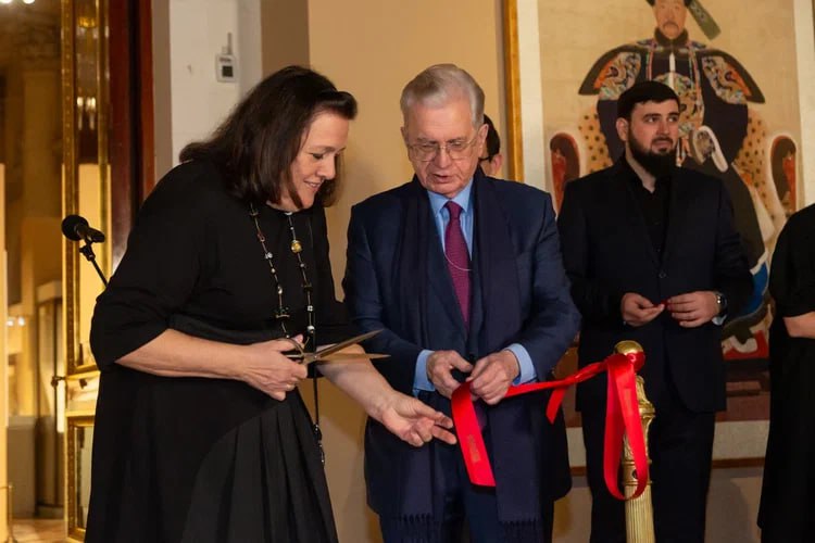 В Эрмитаже при поддержке ВТБ открылась выставка «Искусство портрета. Личность и эпоха» В Эрмитаже при поддержке ВТБ открылась выставка «Искусство портрета. Личность и эпоха»