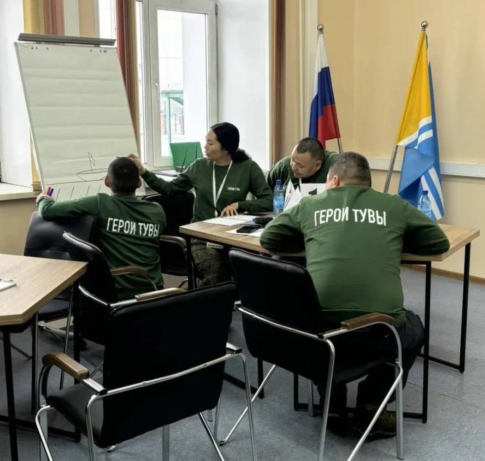 Тываны «Дайынчы жени» экономика болгаш са-х ндезиннерин редип эгелээн Тываны «Дайынчы жени» экономика болгаш са-х ндезиннерин редип эгелээн