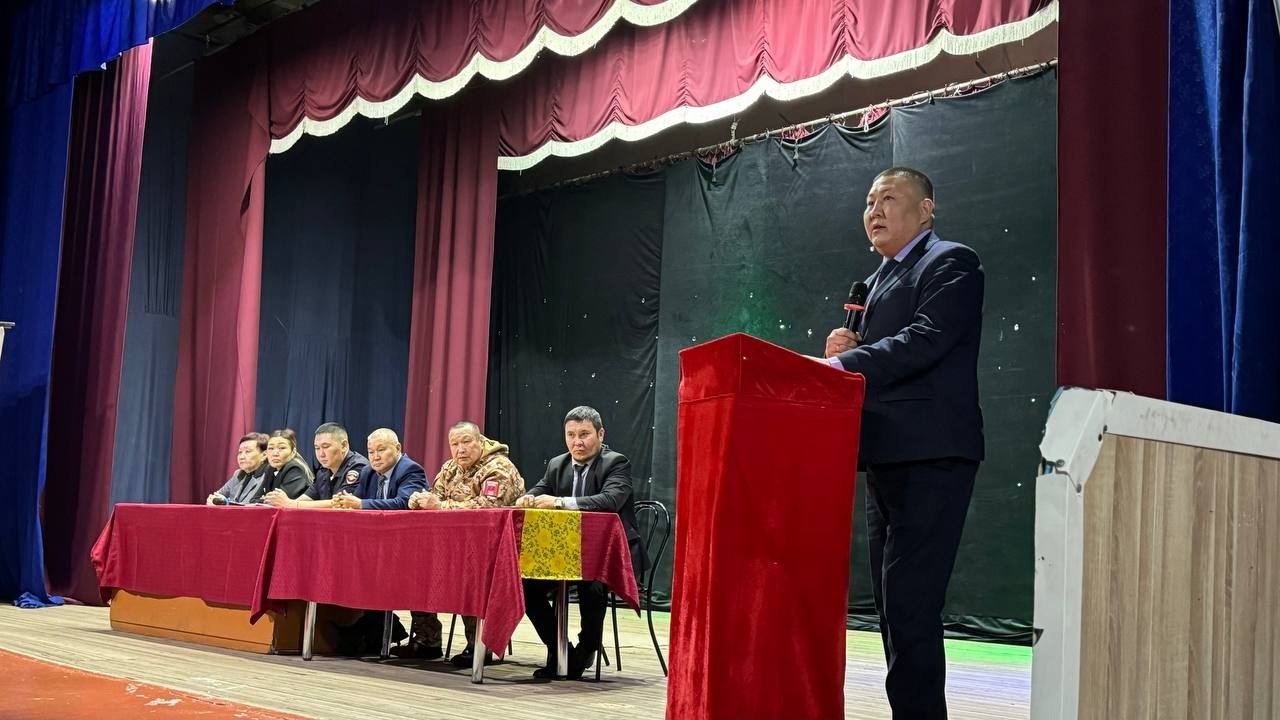 В Чеди-Хольском районе прошел сход граждан по охране правопорядка В Чеди-Хольском районе прошел сход граждан по охране правопорядка