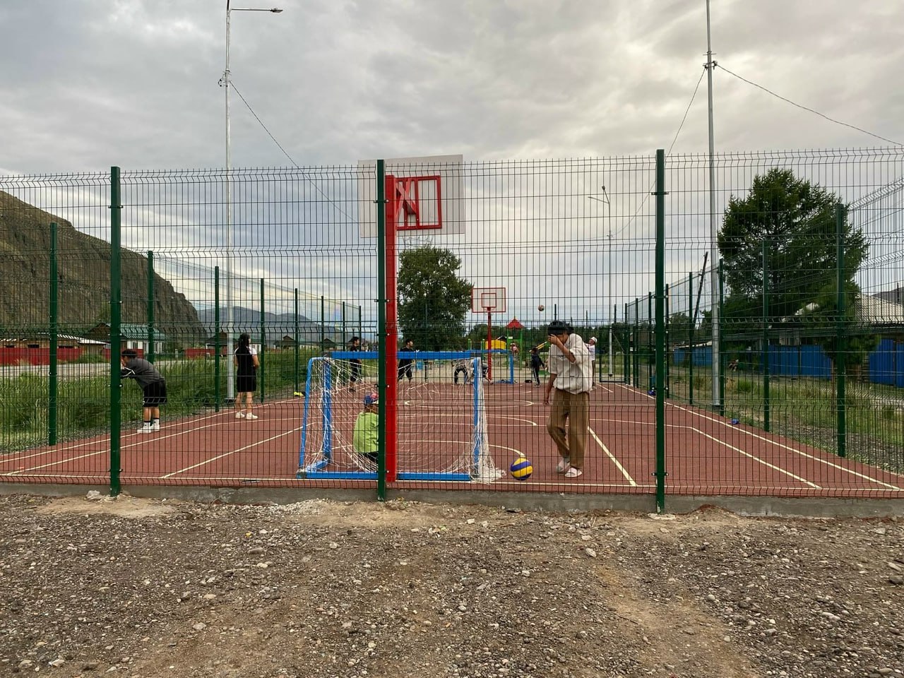 В ходе прямого эфира Владислав Ховалыг рассказал о реализации в Туве федеральной программы ««Комплексное развитие сельских территорий» В ходе прямого эфира Владислав Ховалыг рассказал о реализации в Туве федеральной программы ««Комплексное развитие сельских территорий»