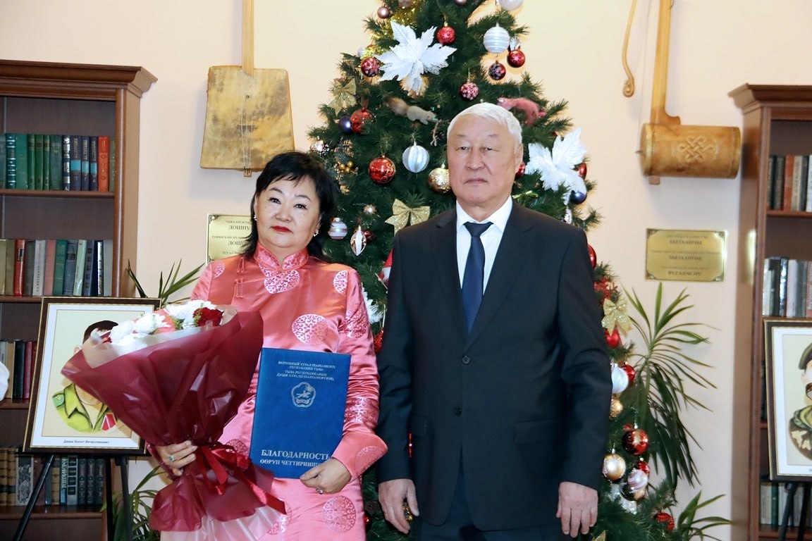 В Кызыле идет ярмарка продукции участников СВО и их семей «Выбирай СВОе» В Кызыле идет ярмарка продукции участников СВО и их семей «Выбирай СВОе»