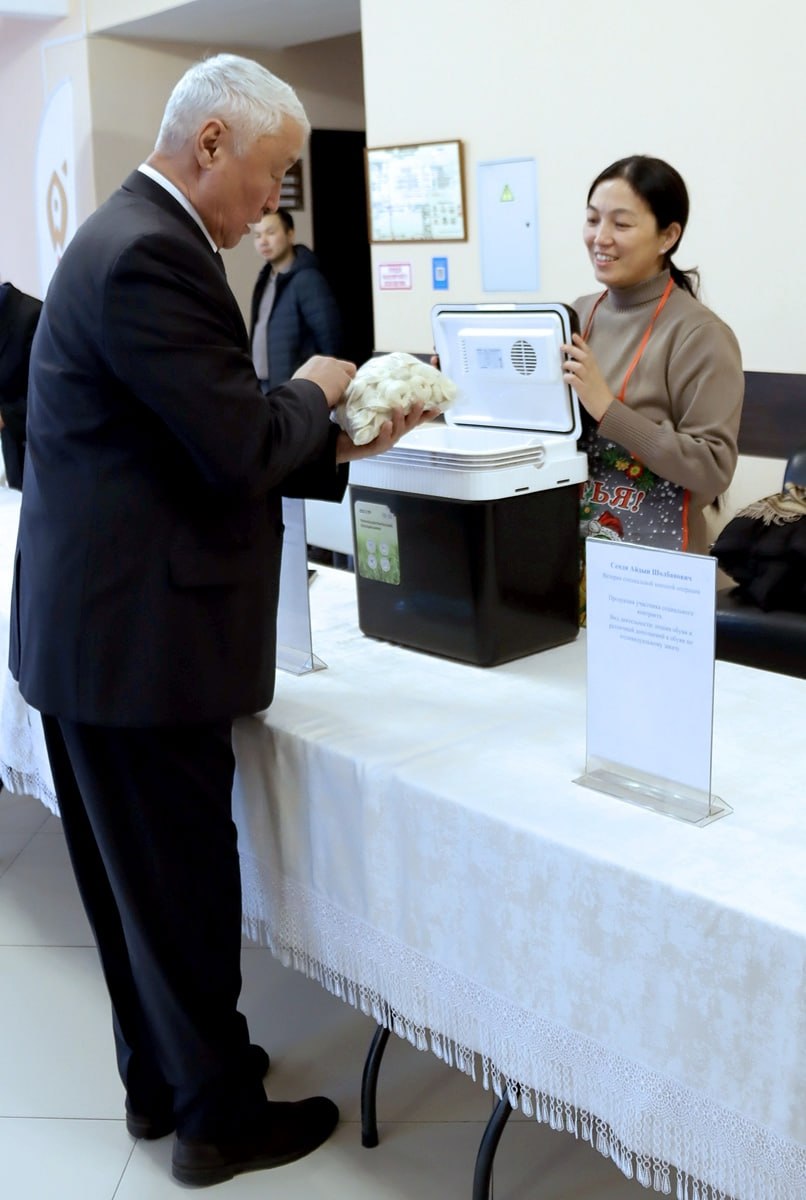 В Кызыле идет ярмарка продукции участников СВО и их семей «Выбирай СВОе» В Кызыле идет ярмарка продукции участников СВО и их семей «Выбирай СВОе»