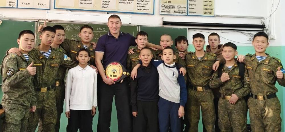 Езулуг эр кижи – кымыл ол? Езулуг эр кижи – кымыл ол?