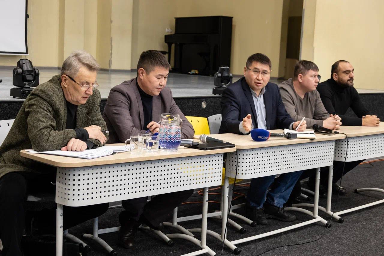 Жители Вавилинского затона обсудили актуальные проблемы