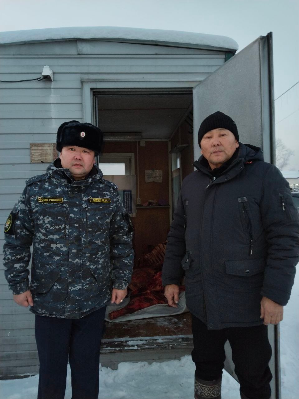 Пий-Хемский район отправил новогоднюю гуманитарную помощь для участников СВО Пий-Хемский район отправил новогоднюю гуманитарную помощь для участников СВО