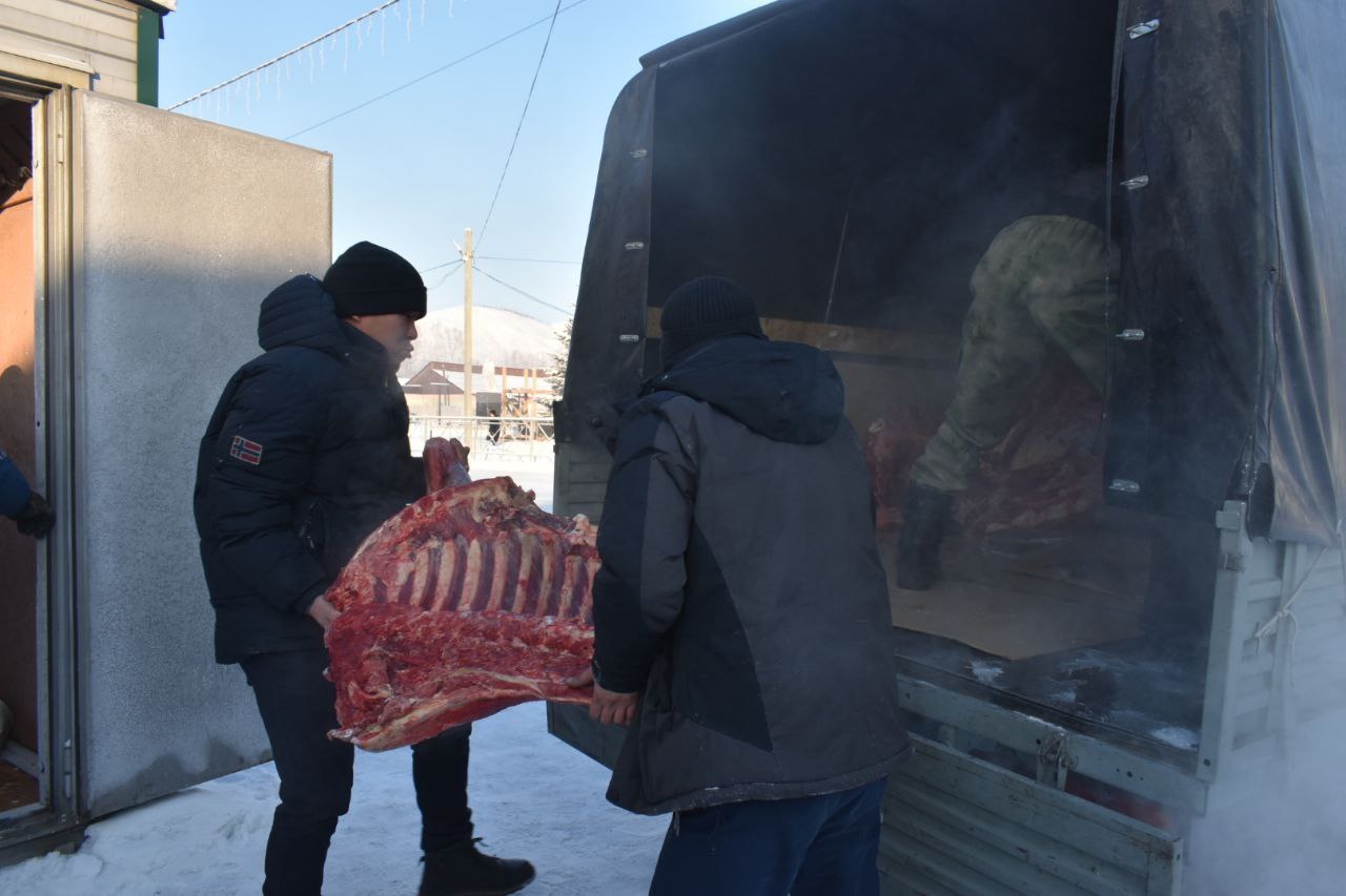 В Туве подходит к завершению последний в этом году, зимний, сбор гуманитарной помощи для военнослужащих, осуществляемый в рамках федеральной акции «Всё для Победы!» региональным отделением Народного фронта совместно с... В Туве подходит к завершению последний в этом году, зимний, сбор гуманитарной помощи для военнослужащих, осуществляемый в рамках федеральной акции «Всё для Победы!» региональным отделением Народного фронта совместно с...