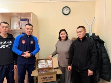 В селе Самагалтай прошла благотворительная акция «Поделись теплом»