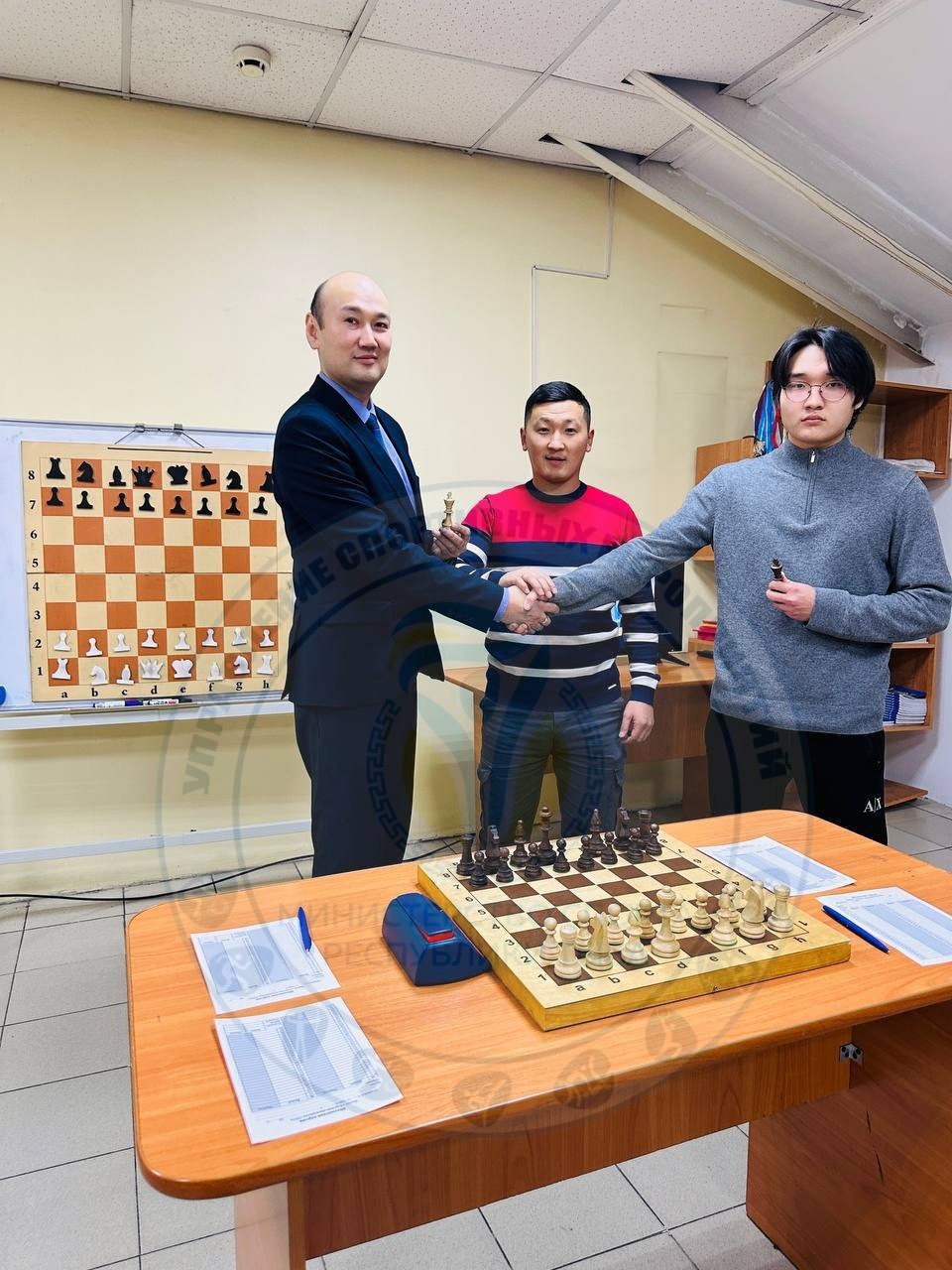 Долаан Салчак стал обладателем титула «Тергиин шыдыраачы-2025» Долаан Салчак стал обладателем титула «Тергиин шыдыраачы-2025»