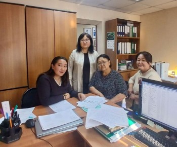 Национал школа хгждер институдуну тыва филология лабораториязыны ажылдакчылары Лариса Ооржакты удуртулгазы-биле кадыкшылыны байдалы-биле харык-шинээ кызыгаарлыг уругларга (5-7 класстар) тыва дыл кичээлдеринге ажыглаар...