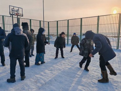 В селе Сукпак открылась современная игровая площадка для детей