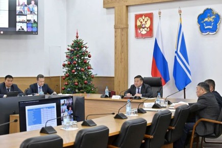 Глава Тувы провел заседание Координационного совета по транспорту МАСС