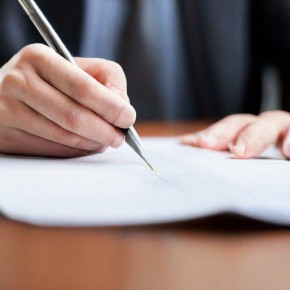 Как правильно оформить дисциплинарный проступок: ключевые аспекты для работодателей и работников