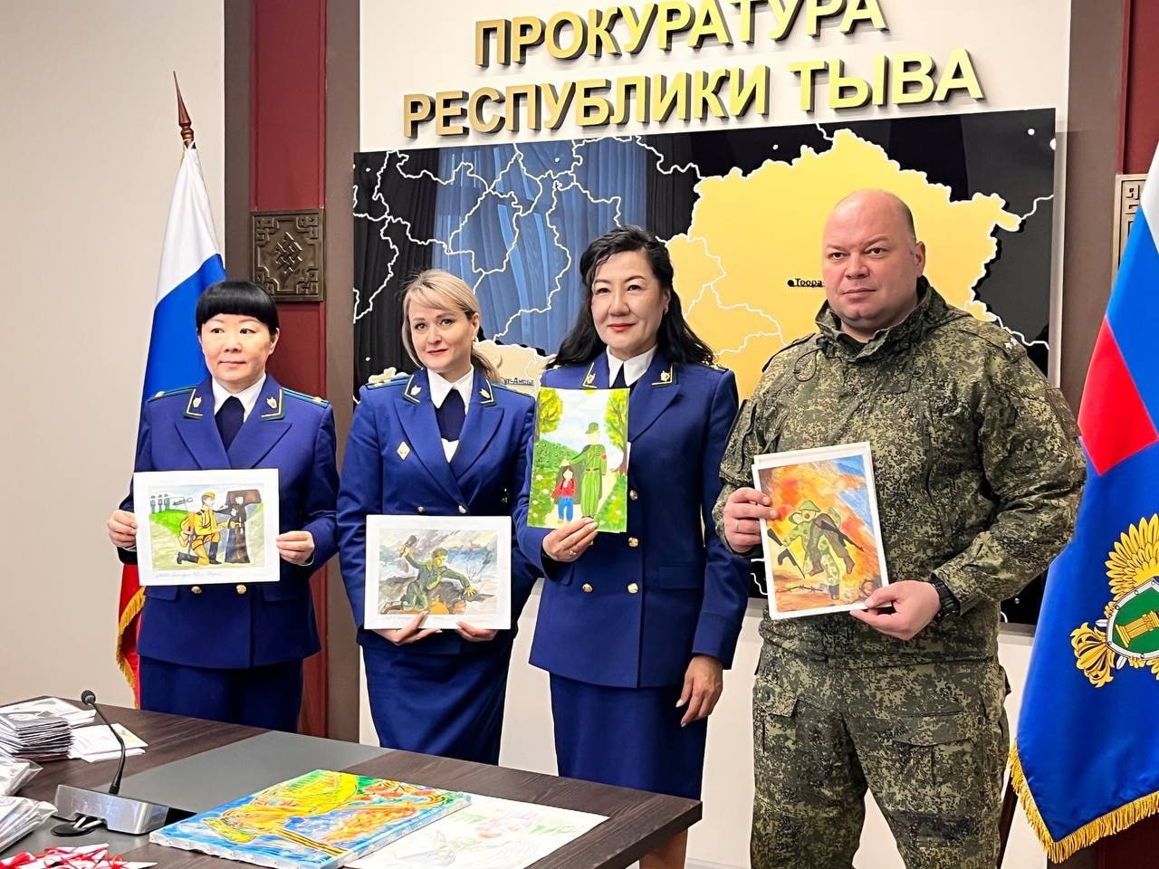 Прокуратура республики объединила более тысячи детей в благотворительной акции «Письмо солдату» Прокуратура республики объединила более тысячи детей в благотворительной акции «Письмо солдату»