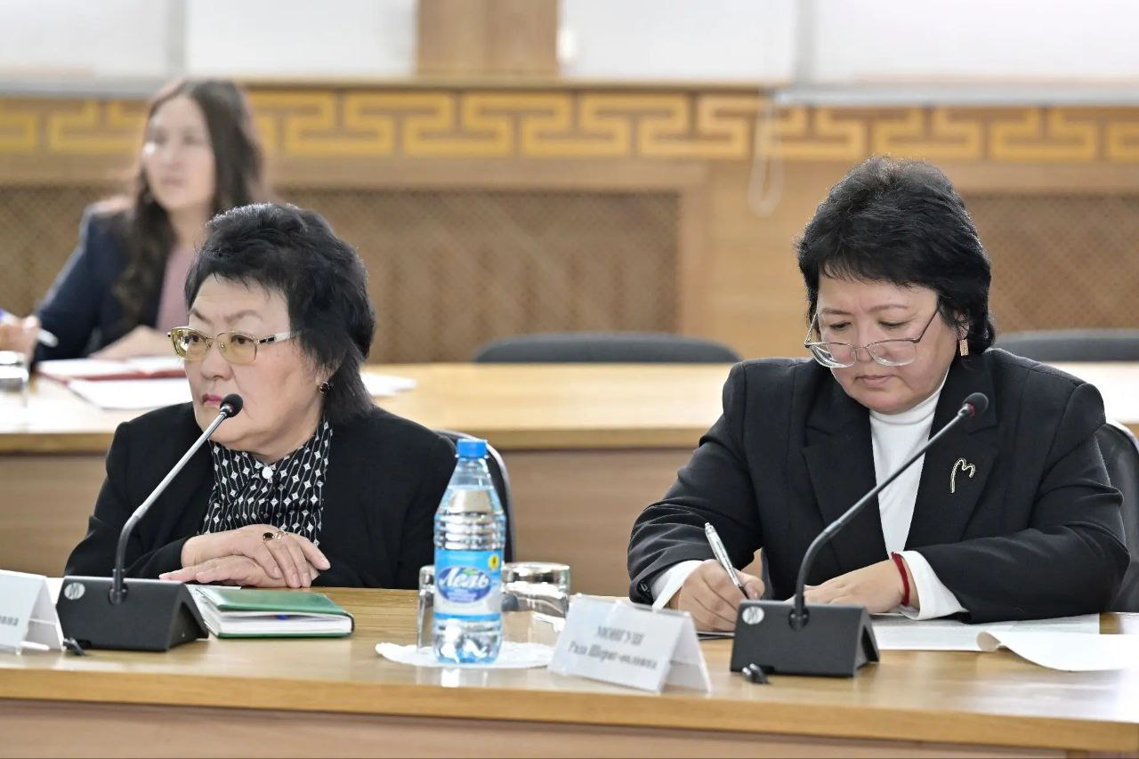 Владислав Ховалыг: «Меры поддержки семей в республике будут расширены» Владислав Ховалыг: «Меры поддержки семей в республике будут расширены»