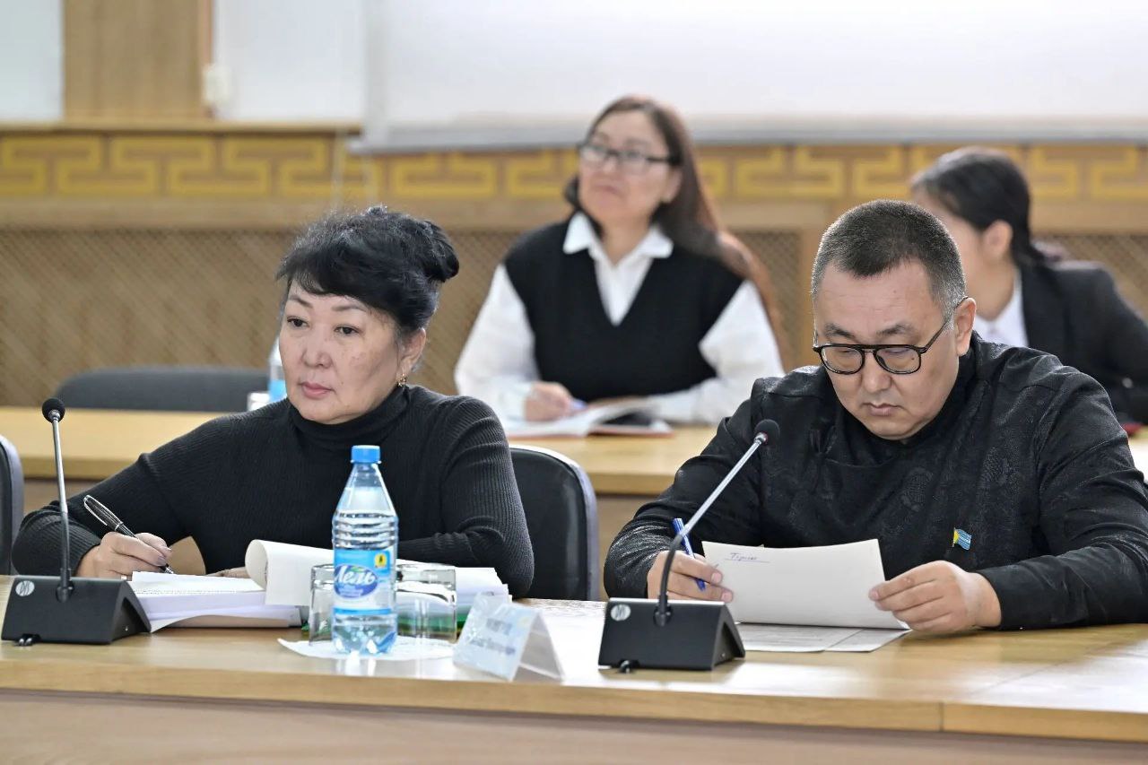 Владислав Ховалыг: «Меры поддержки семей в республике будут расширены» Владислав Ховалыг: «Меры поддержки семей в республике будут расширены»